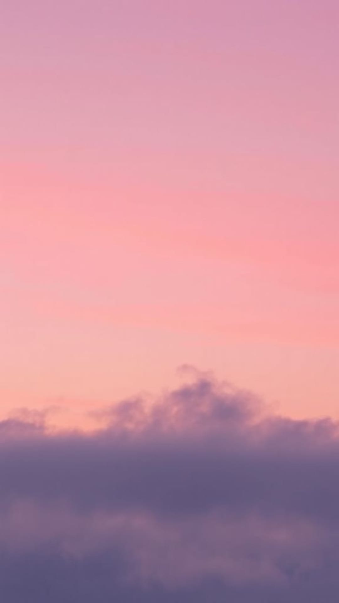 Cieli al tramonto con sfumature di pastello morbido
