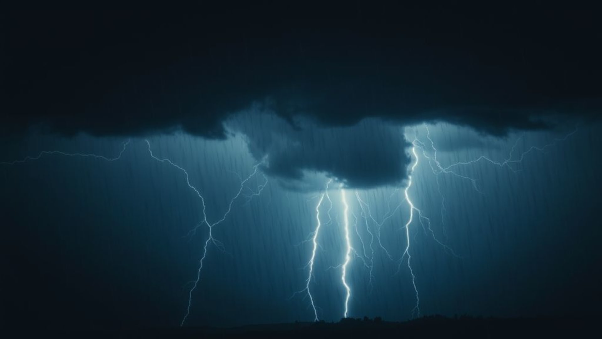 Texture sombre, mélancolique, pluvieuse, atmosphère sombre, orages, fond d'écran d'orage, dramatique, cinématographique
