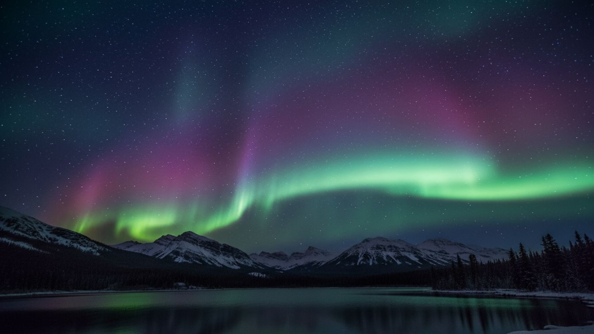 aurore boréale lumières du nord ciel nocturne dégradé vert violet bleu-vert fond ecran cosmique