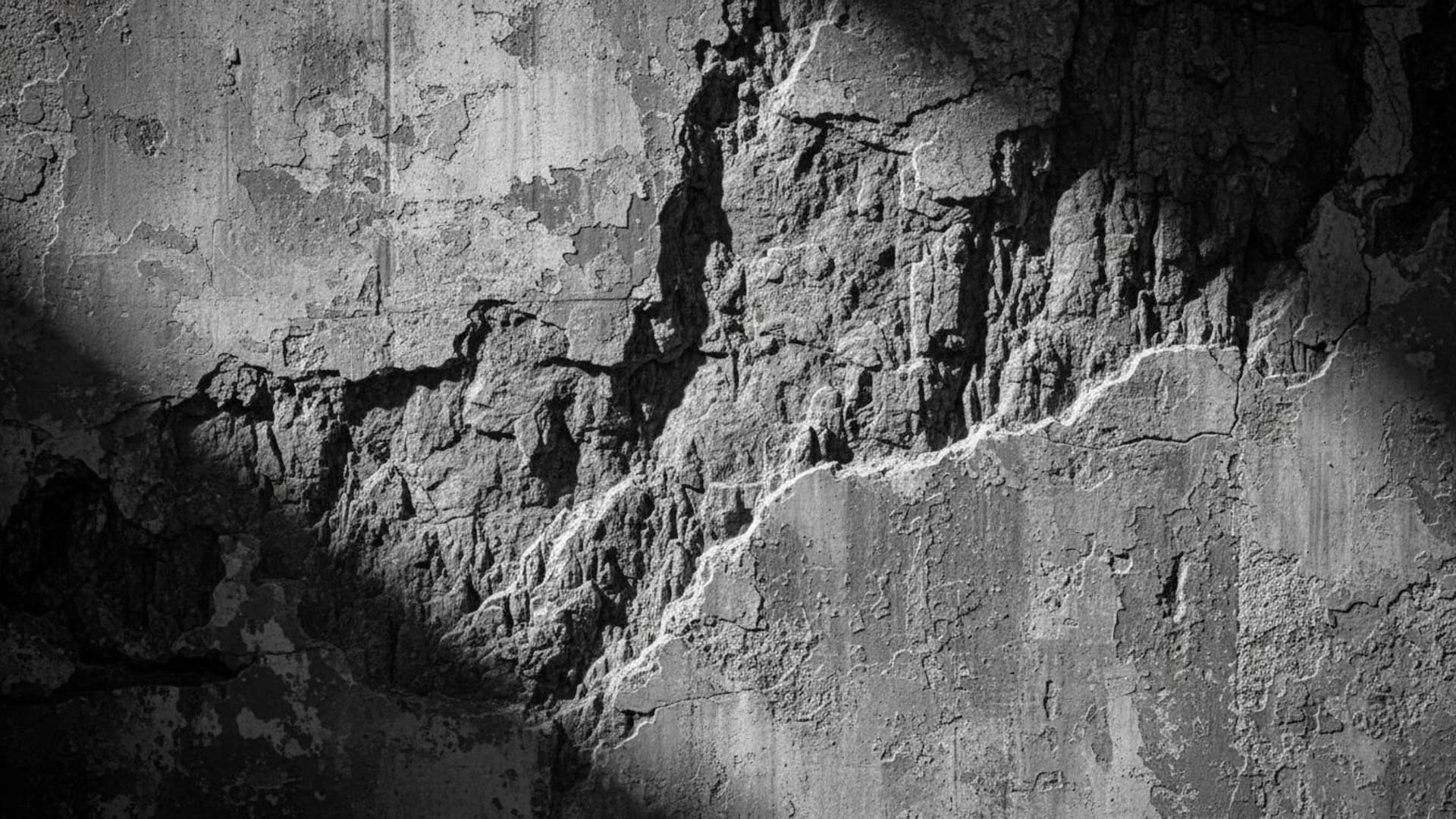 photographie en noir et blanc contrastée à l'humeur sombre minimaliste abstraite texture fond ecran